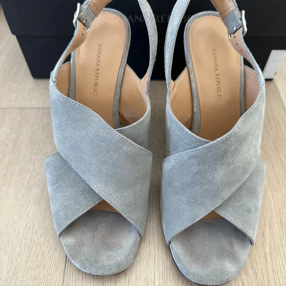 Banana Republic Light Gray Suede Slingback Wedge Sandals
